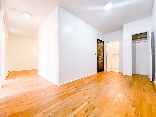 Rented by Nooklyn NYC LLC | media 5