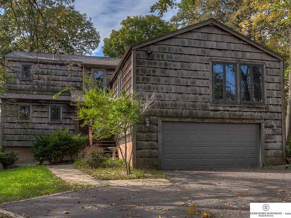 2nd image of 312 Basswood Ct