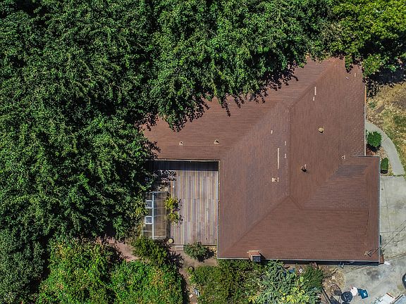 4th image of 2609 Truman Ct