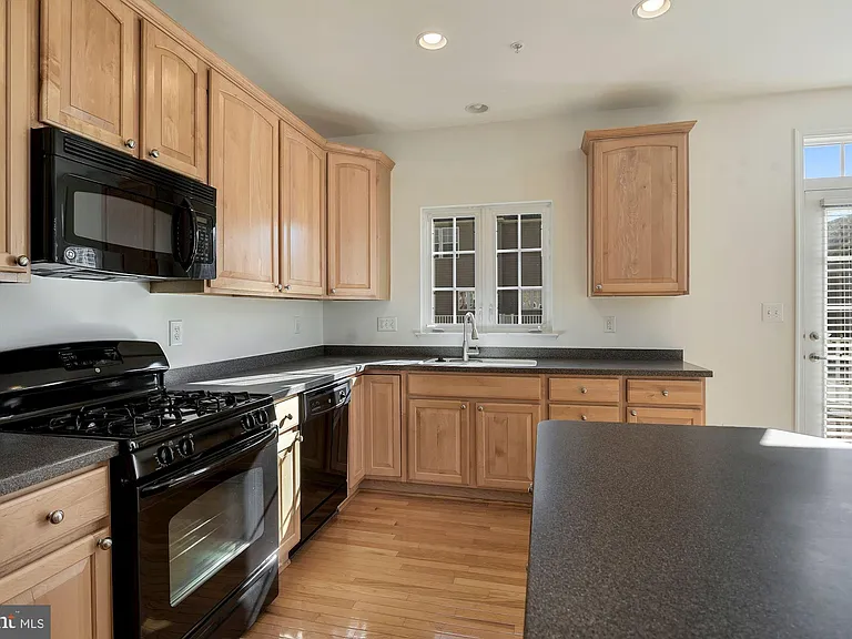 4801 Portsmouth Rd #17 — Photo 13