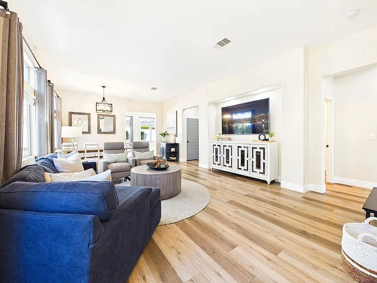 10312 Pinto Creek Ln — Photo 11