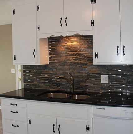 4th image of 427 W 109th St