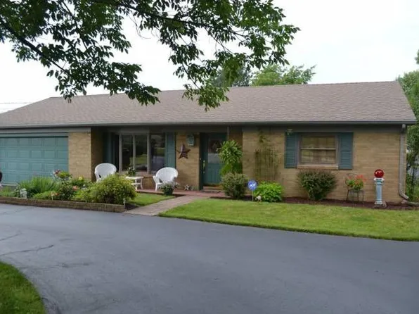 7505 Salem Rd, Lewisburg, OH 45338