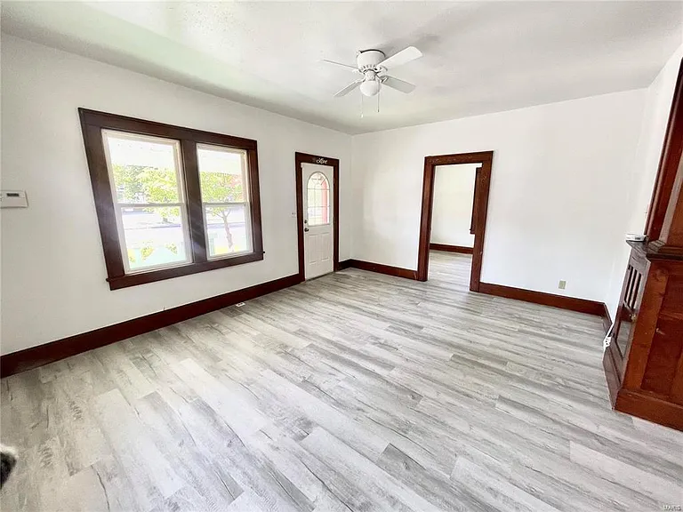 1623 Main St — Photo 4