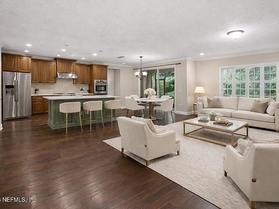 5th image of 80 OYSTER BAY Way