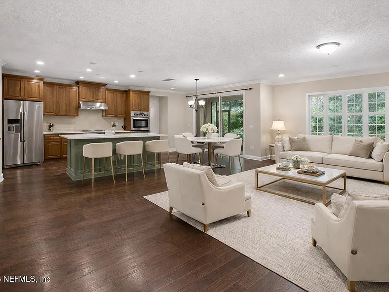 80 Oyster Bay Way — Photo 5