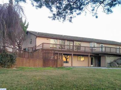 1860 Liberty Rd, Granger, WA, 98932