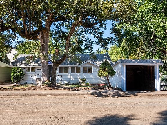 2nd image of 4212 E 18th St