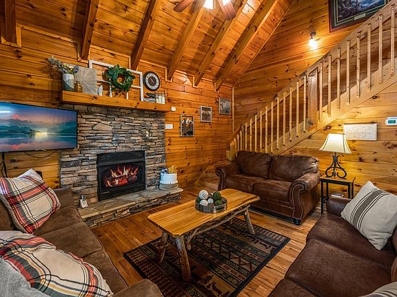 4th image of 709 Ridgewood Way #10