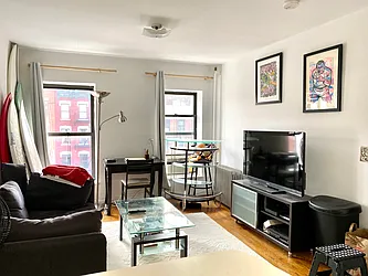 Rented by R New York