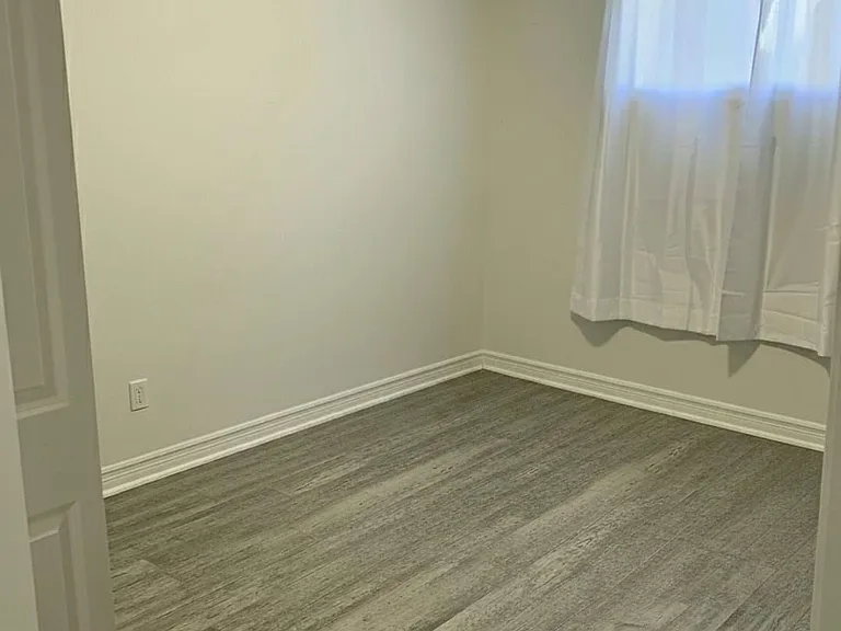 39 Dewal Pl #BASEMENT — Photo 5