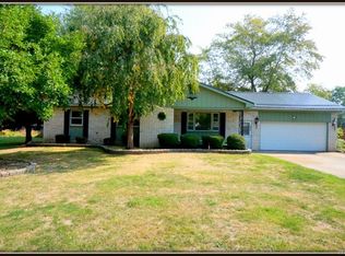 5649 Bowmiller Rd, Lockport, NY 14094