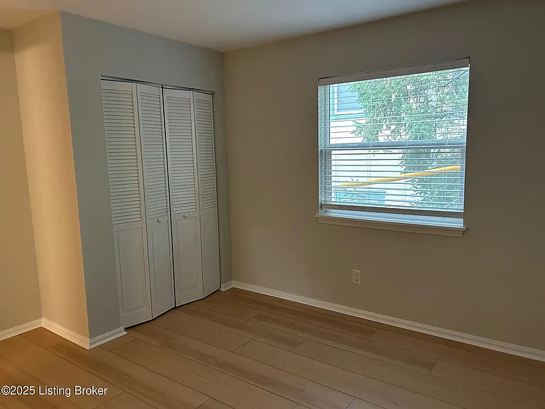 2207 Alta Ave — Photo 8
