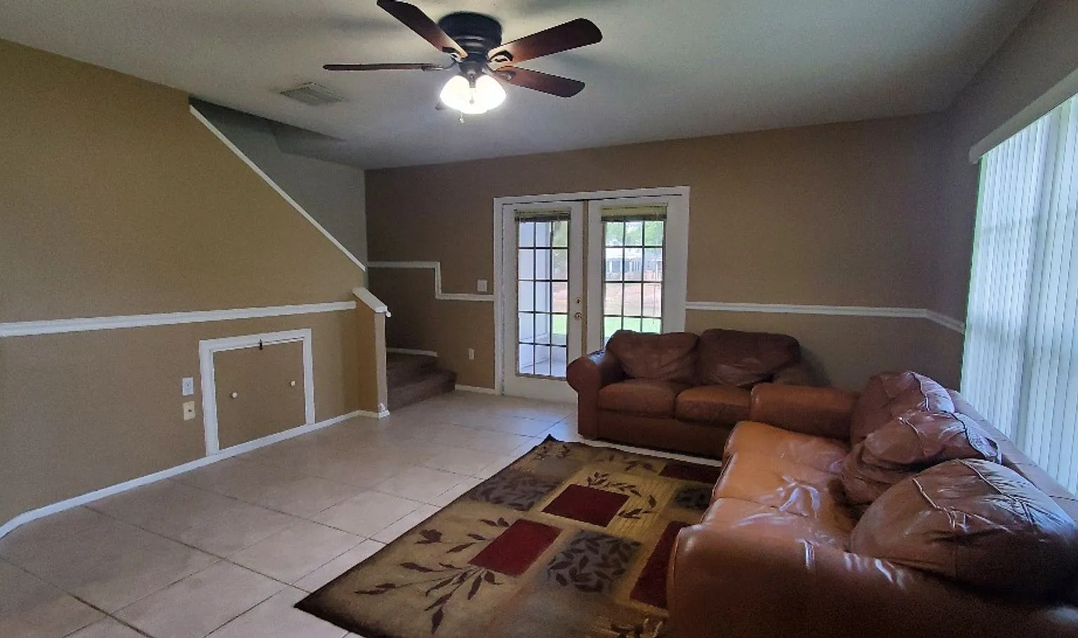 Beautiful 2-Bedroom, 3-Bathroom Townhome in Brandon — Photo 4