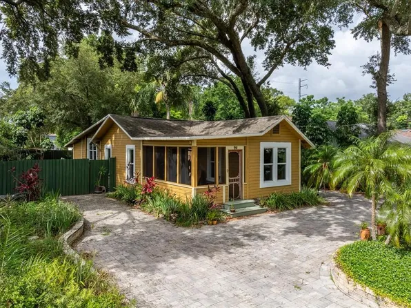 2320 E Crystal Lake Ave, Orlando, FL 32806