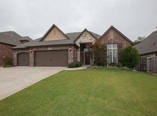 2909 W Gary St, Broken Arrow, OK 74012