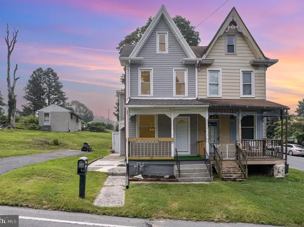 402 Chambers St, Steelton, PA 17113