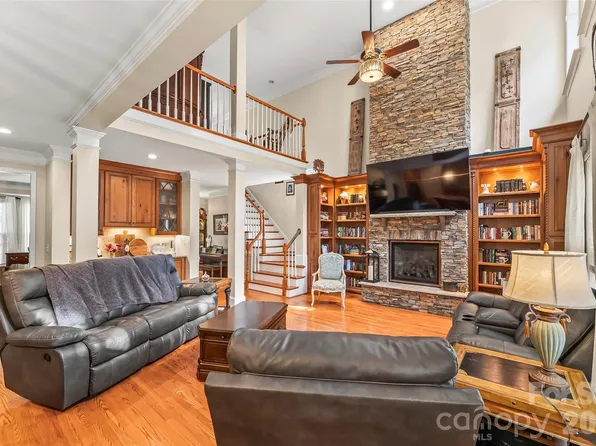 120 Harrison Point Ct, Mooresville, NC 28117