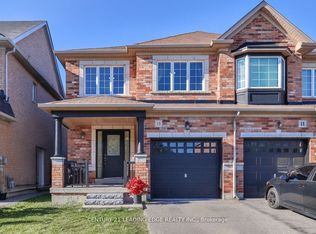 15 Robertdale Ct, Whitchurch Stouffville, ON L4A0Y5