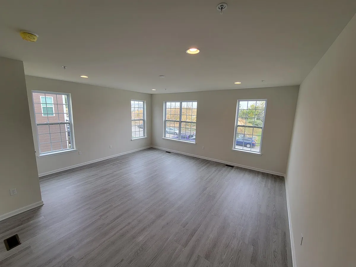 Building Photo - 1378 Black Forest Dr