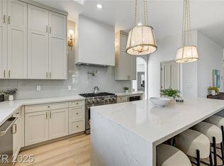 2105 Lookout Point Cir, Las Vegas, NV 89117