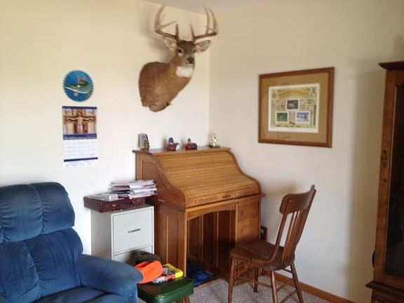 4th image of 385 Cody Ct