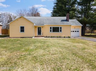 630 Dunnsville Rd, Schenectady, NY 12306