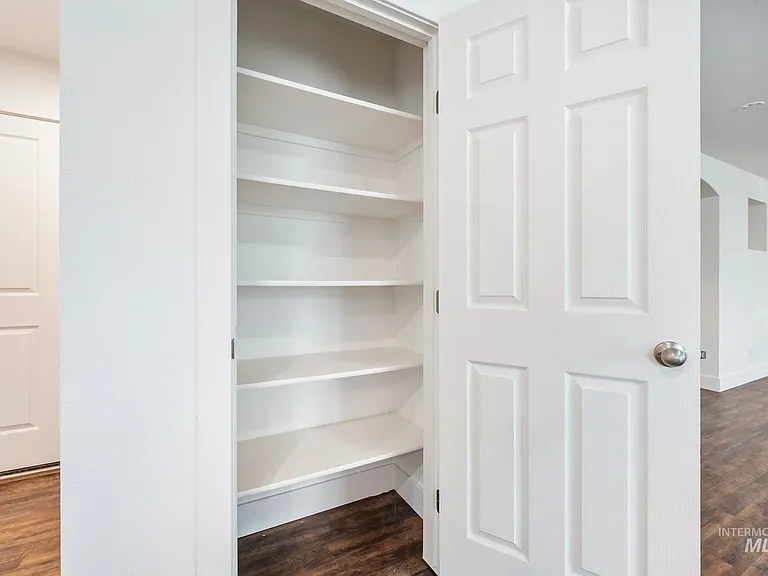 16569 Spartan Ave — Photo 11