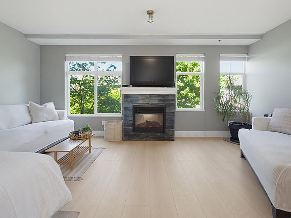 3rd image of 15833 26th Ave #93