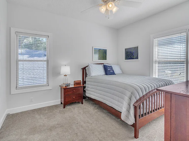 303 Holly St — Photo 14