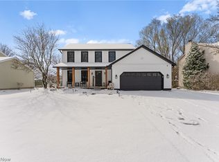 681 Oakcrest Dr, Wadsworth, OH 44281