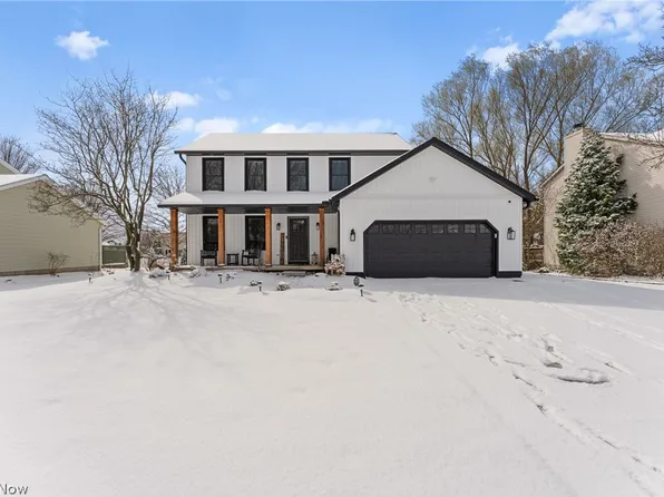 681 Oakcrest Dr, Wadsworth, OH 44281