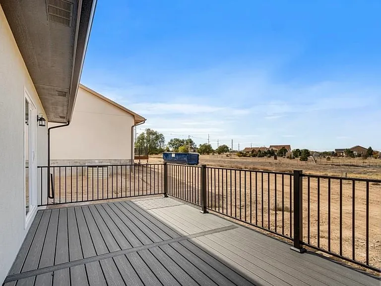 481 S Laporte Dr — Photo 26