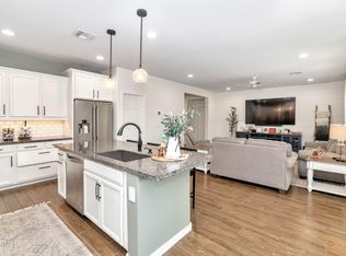 1533 E Cielo Azul Way, San Tan Valley, AZ 85140
