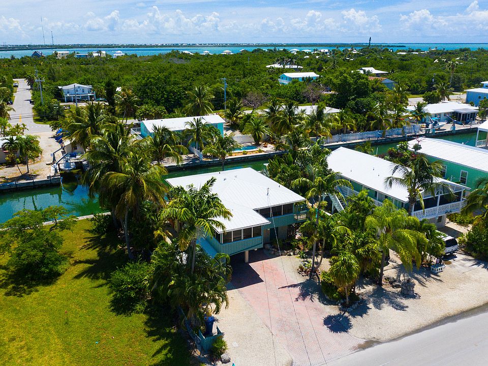 1st image of 785 Caribbean Dr E