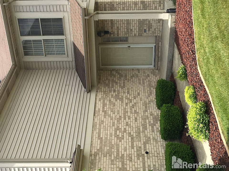 1st image of 42 Aegina Dr