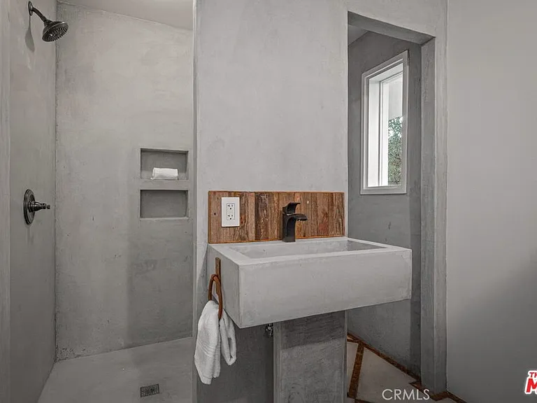 2205 Beech Knoll Rd — Photo 20