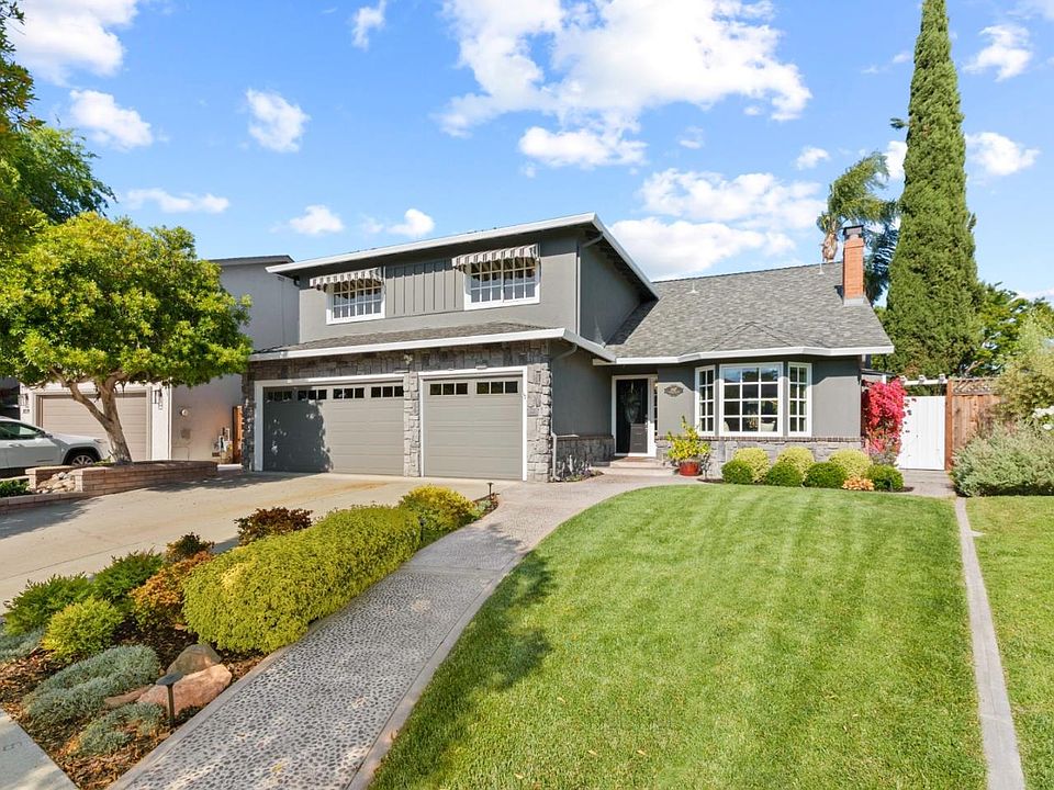1st image of 1067 Normington Way