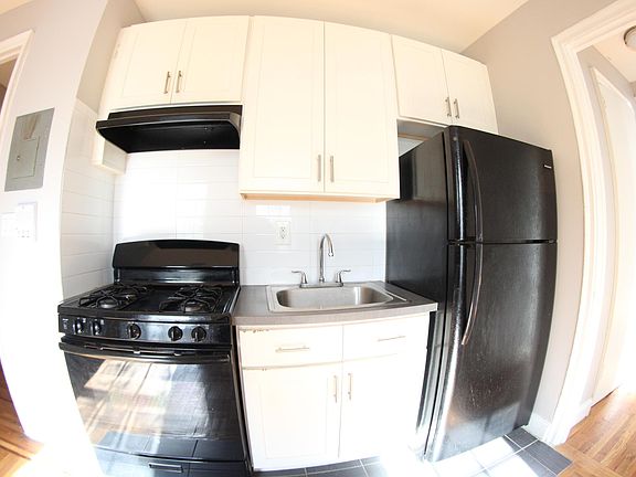 2nd image of 2735 Barker Ave APT P32