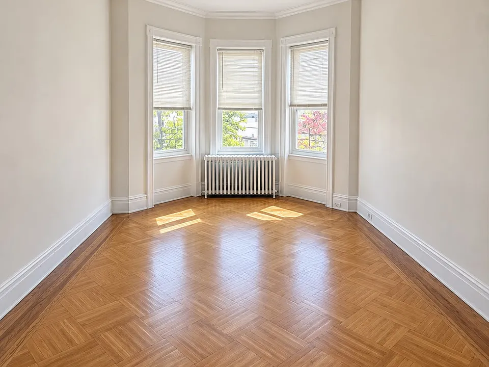 6127 Palmetto St #2