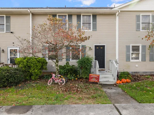 807 Jared Dr APT 7, Johnson City, TN 37604