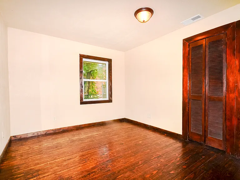 1421 N Cleveland Ave — Photo 13