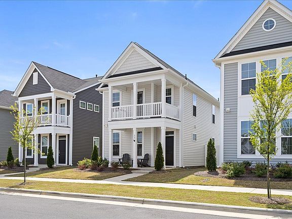 3rd image of 33 Pear Blossom Pkwy