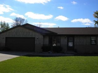 3078 Manitowoc Rd, Green Bay, WI 54311