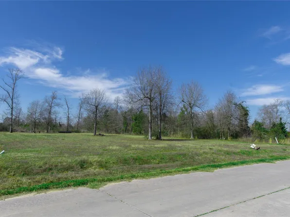 83 County Road 5004, Cleveland, TX 77327