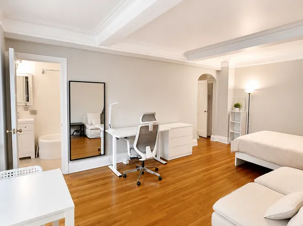 7 Park Avenue image 1 of 7