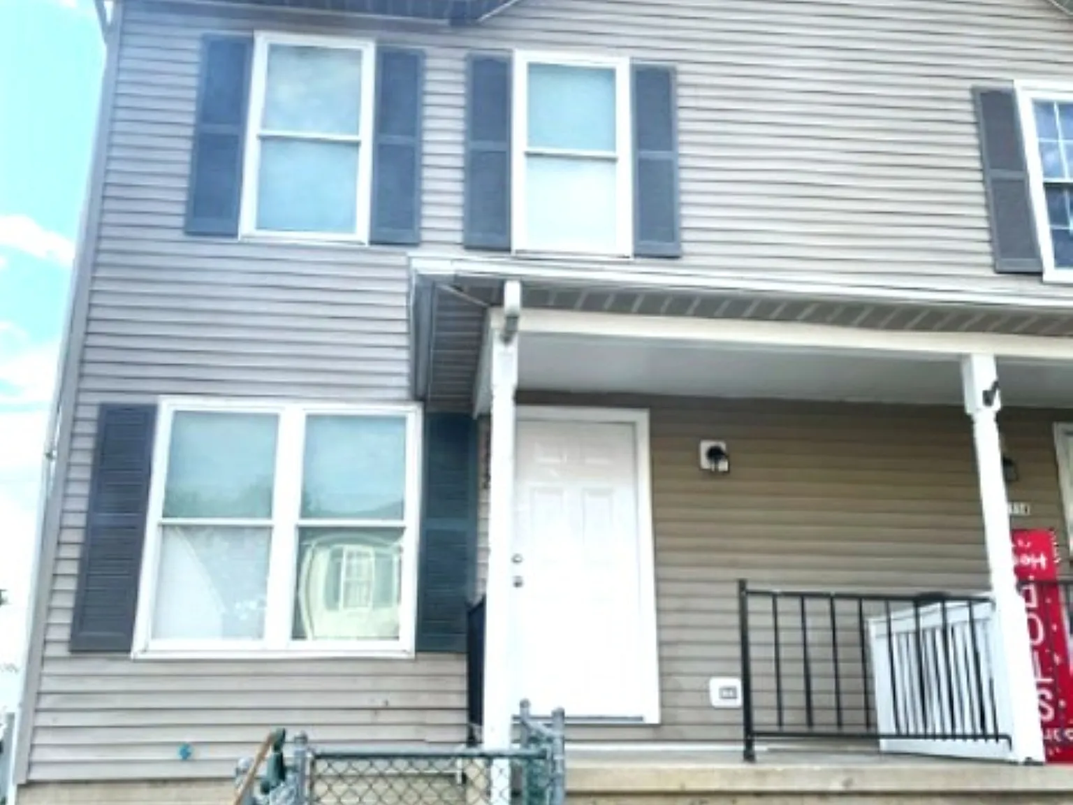 3 bed, 1.5 bath, 1080 sqft, $2,199 — Photo 1