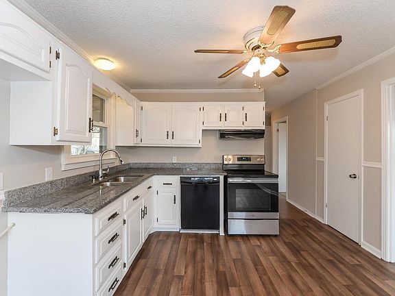 2nd image of 2514 Bethwood Dr