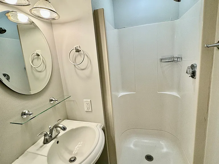 9 Brooks Rd — Photo 10