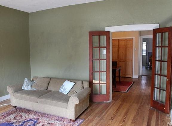 3rd image of 3711 Phillips Pl